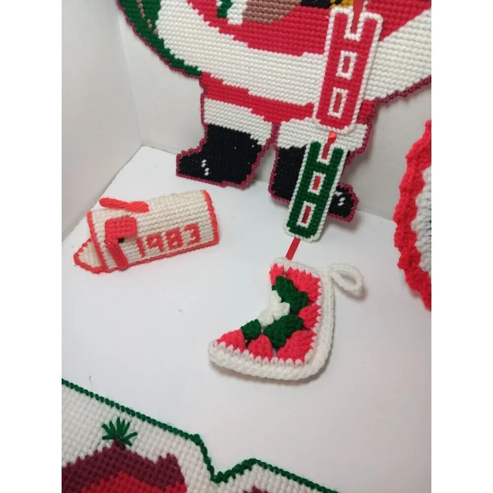 Vtg Lot Of 6 Handmade Plastic Canvas Needlepoint Santa Claus Christmas Decor